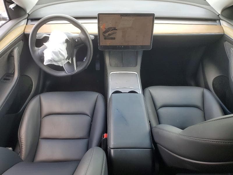 2023 TESLA MODEL Y 8