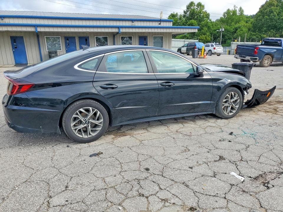 2021 HYUNDAI SONATA SEL 3