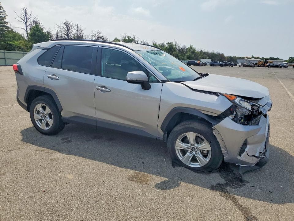 2021 TOYOTA RAV4 XLE 4