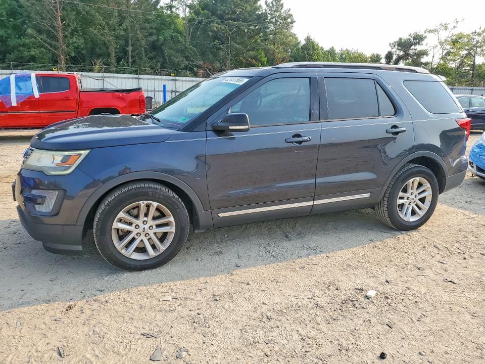 2017 FORD EXPLORER XLT - 1
