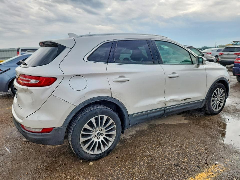 2017 LINCOLN MKC RESERVE 3