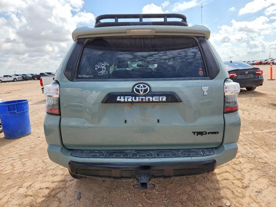 2021 TOYOTA 4RUNNER TRD PRO 6