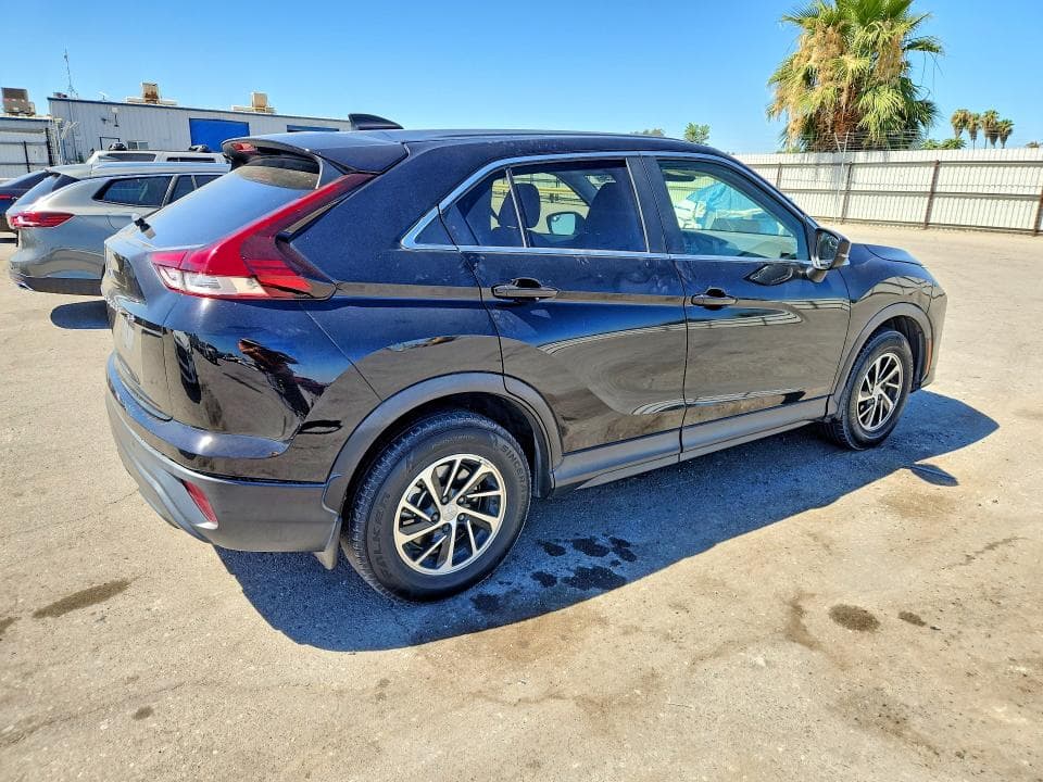 2022 MITSUBISHI ECLIPSE CROSS ES 3