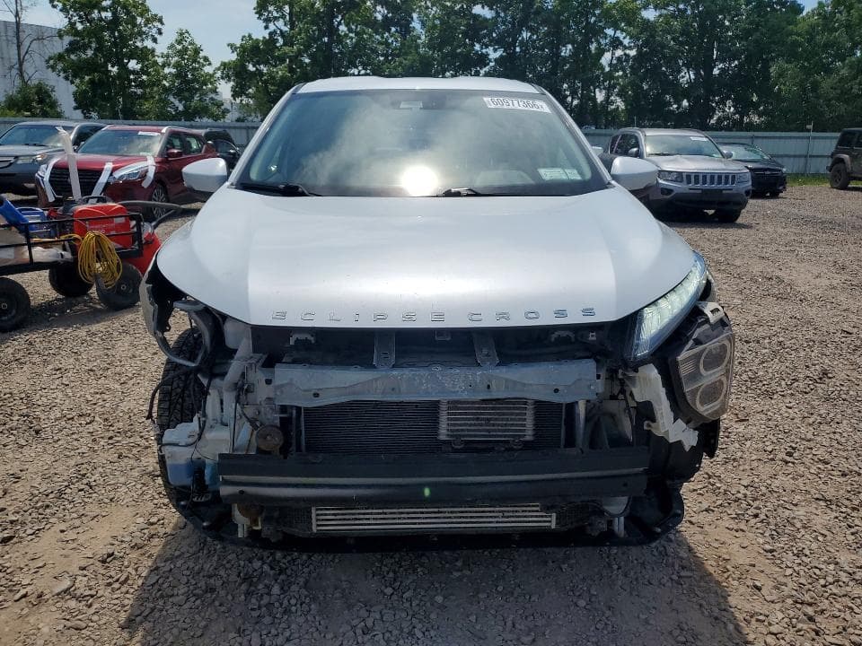 2022 MITSUBISHI ECLIPSE CROSS SE 5