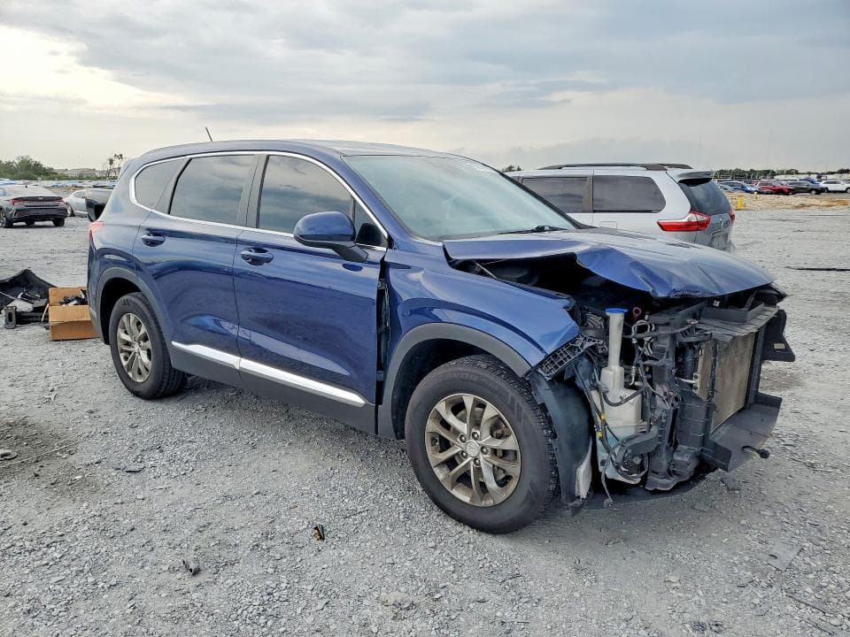 2020 HYUNDAI SANTA FE SE 4