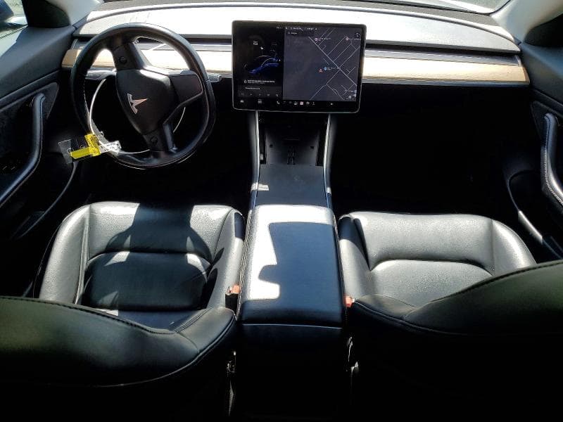 2018 TESLA MODEL 3 8