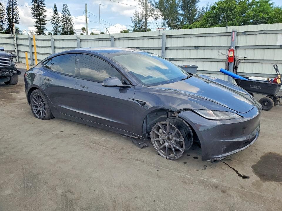 2025 TESLA MODEL 3 4