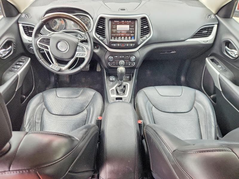 2017 JEEP CHEROKEE OVERLAND 8