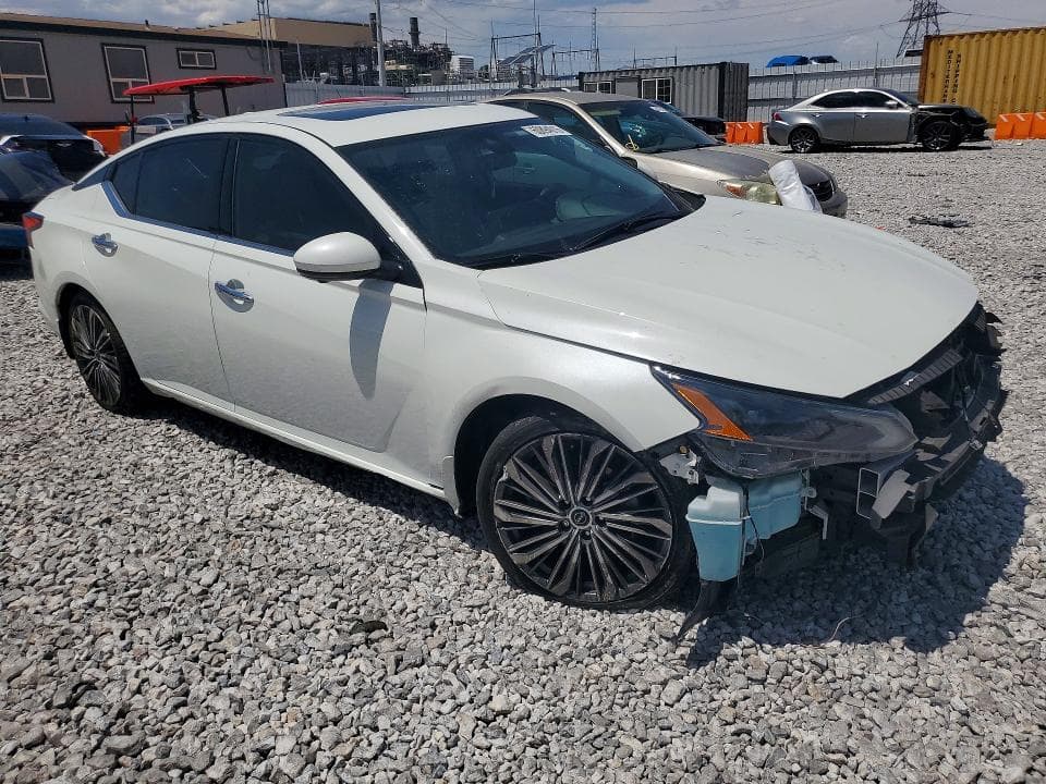 2023 NISSAN ALTIMA SL 4