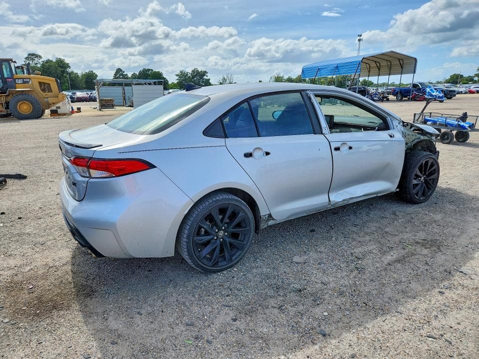 2022 TOYOTA COROLLA SE 3
