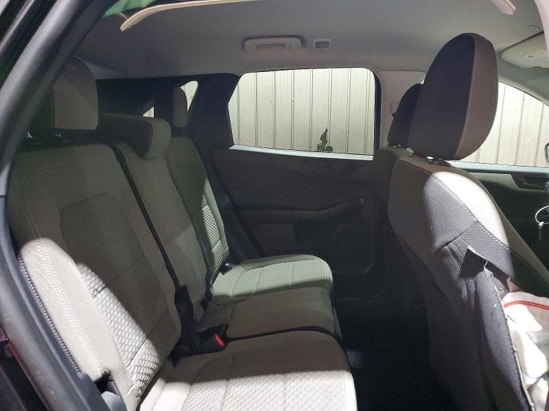 2022 FORD ESCAPE SE 11