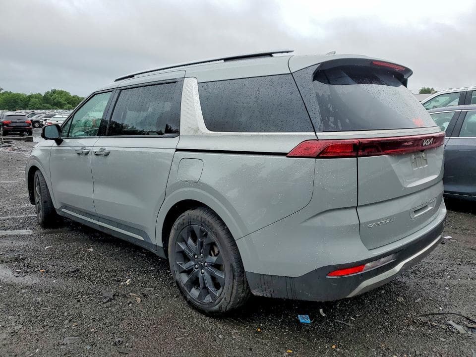 2024 KIA CARNIVAL SX 2
