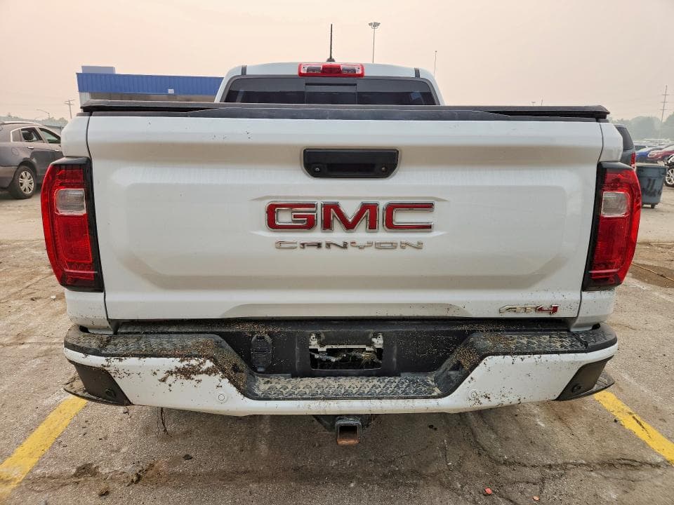 2023 GMC CANYON AT4 6