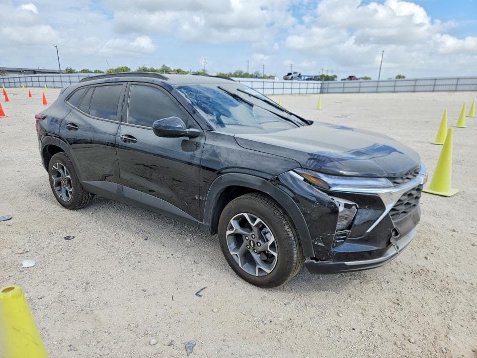 2026 CHEVROLET TRAX 1LT 4