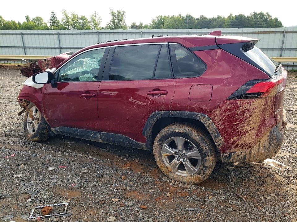 2024 TOYOTA RAV4 XLE 2