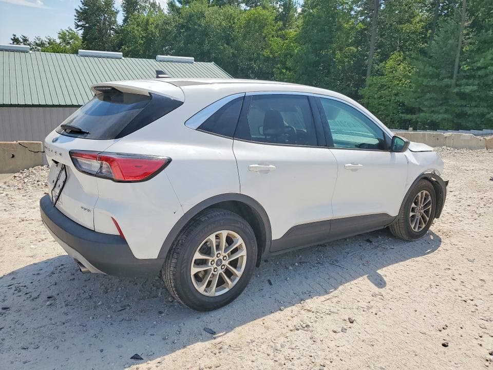 2022 FORD ESCAPE SE 3