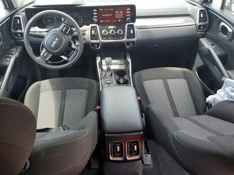 2023 KIA SORENTO LX 8