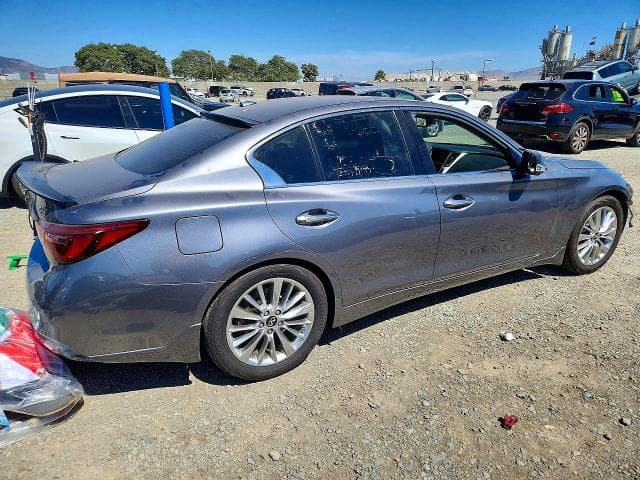 2021 INFINITI Q50 LUXE 3