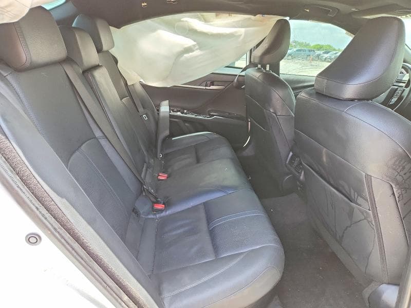 2025 TOYOTA CAMRY XSE 10