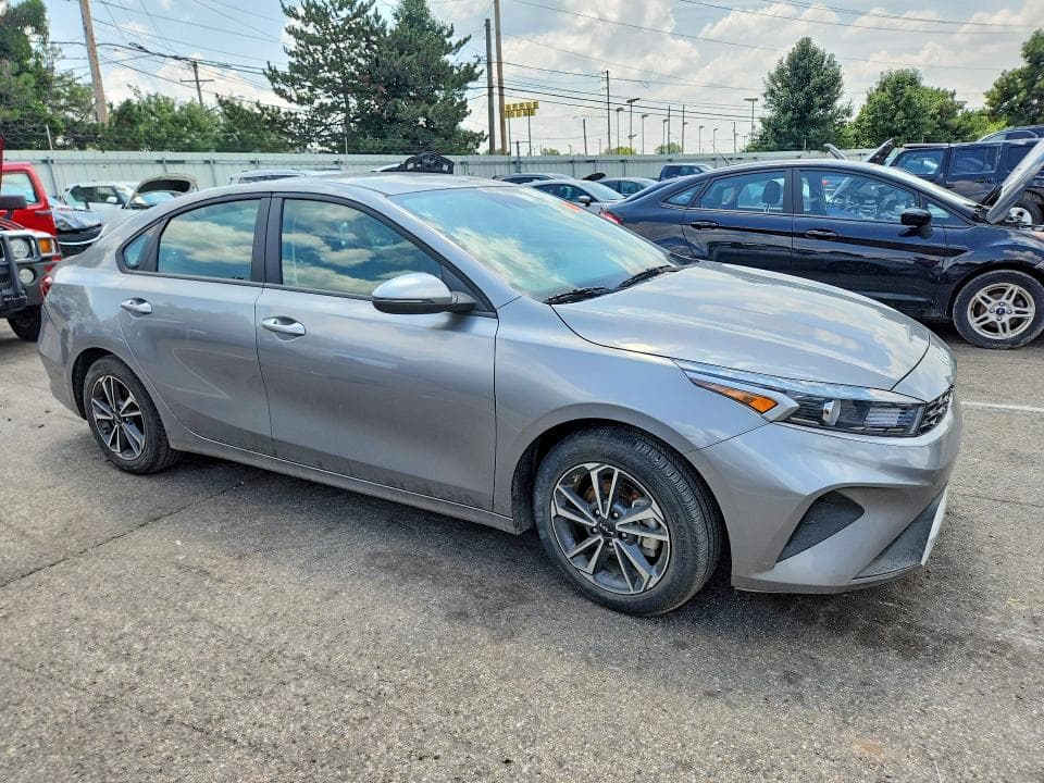 2024 KIA FORTE LXS 4
