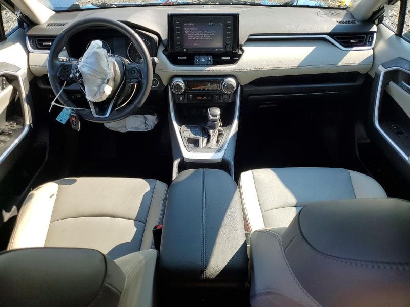 2021 TOYOTA RAV4 XLE PREMIUM 8