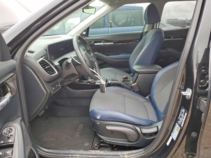 2024 KIA SELTOS S 7