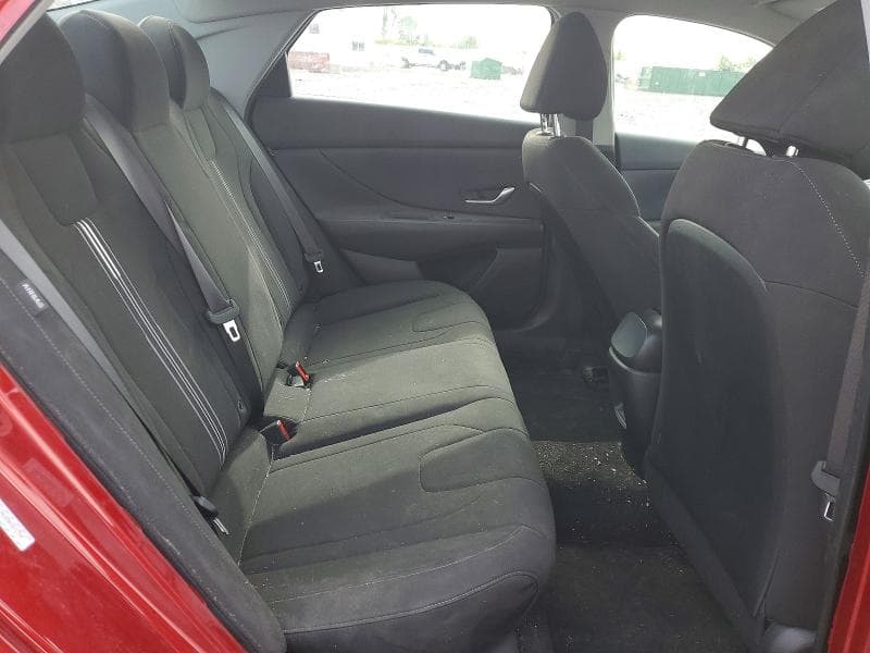 2024 HYUNDAI ELANTRA SEL 10