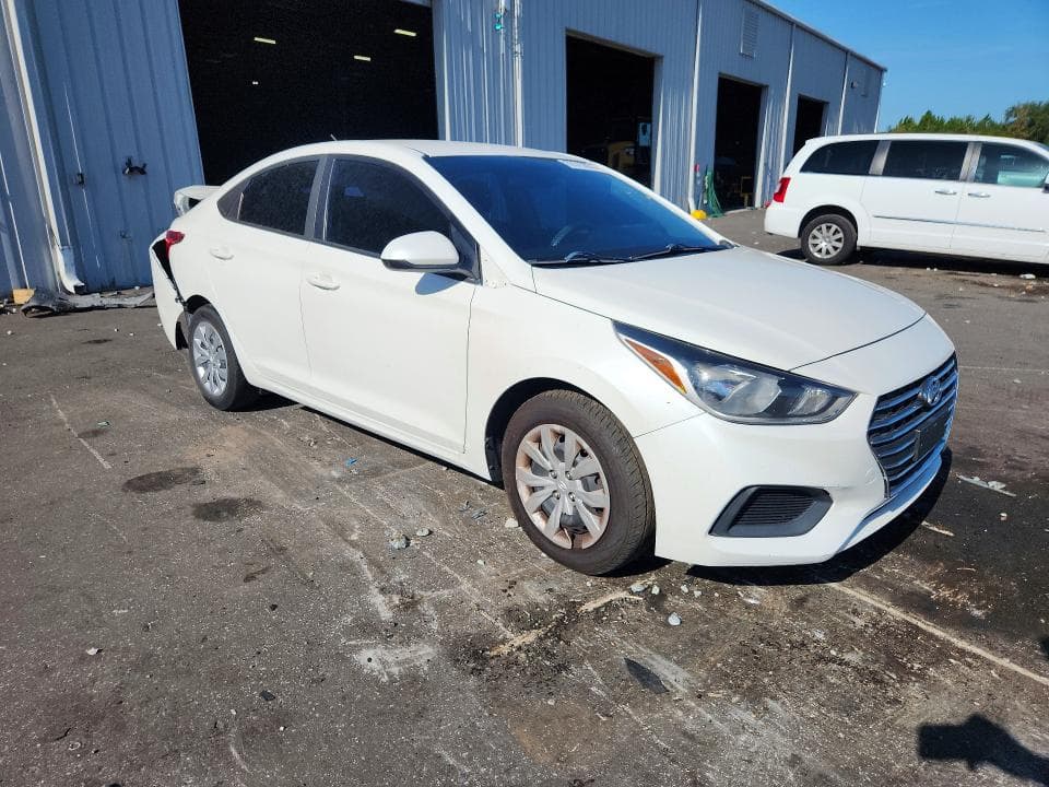 2021 HYUNDAI ACCENT SE 4