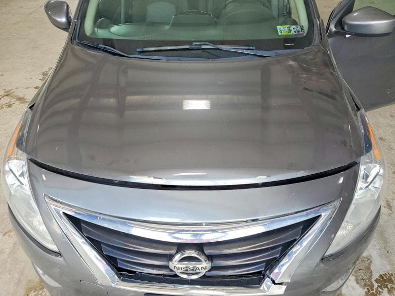 2018 NISSAN VERSA SV 11