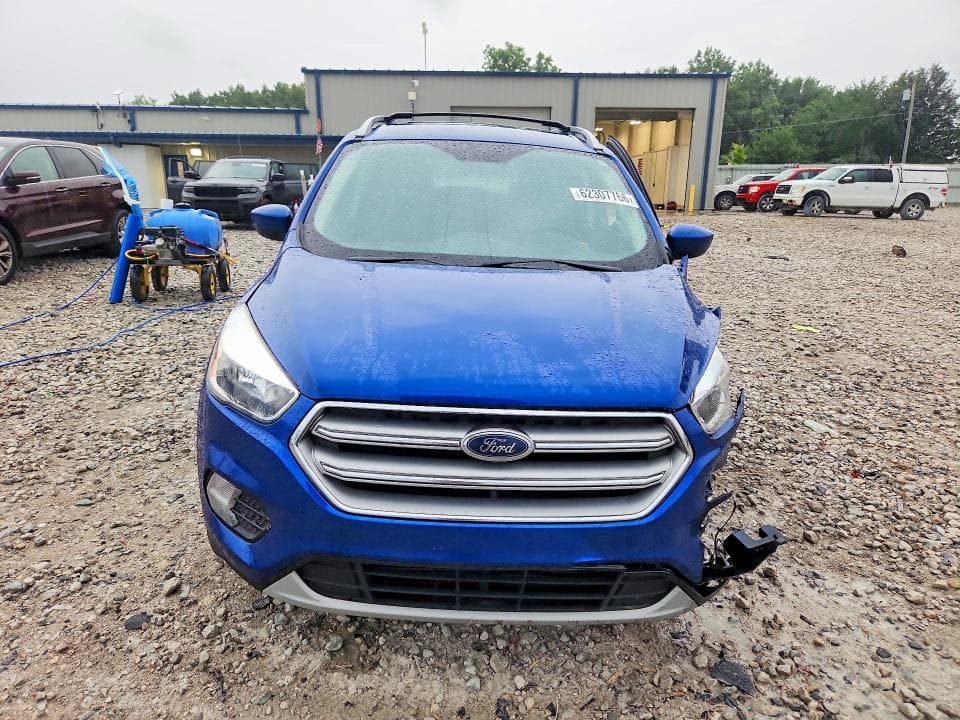 2017 FORD ESCAPE SE 5