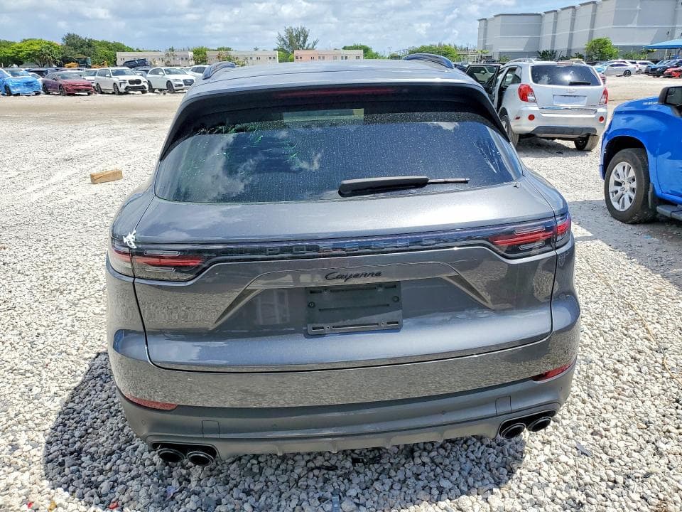 2022 PORSCHE CAYENNE 6