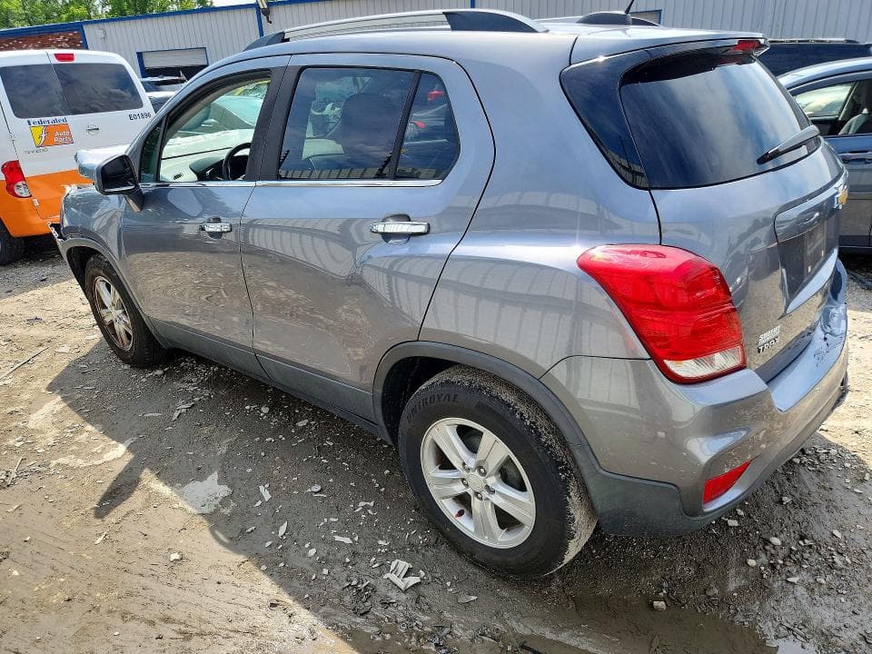 2020 CHEVROLET TRAX 1LT 2