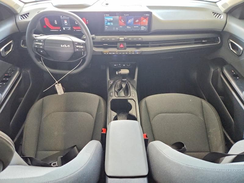 2025 KIA K4 LXS 8