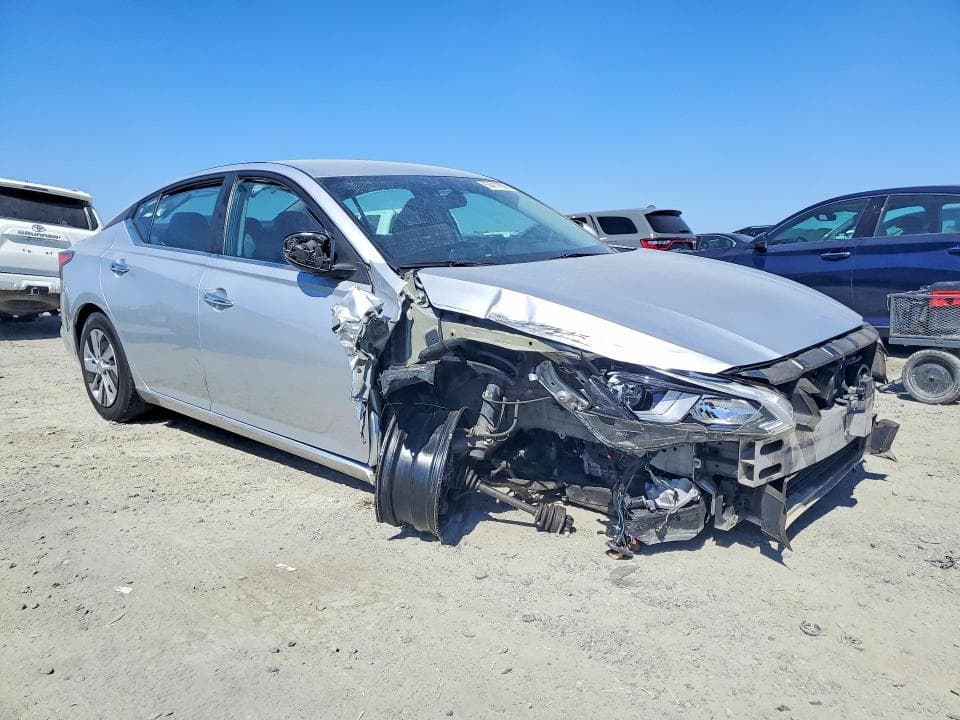 2019 NISSAN ALTIMA S 4