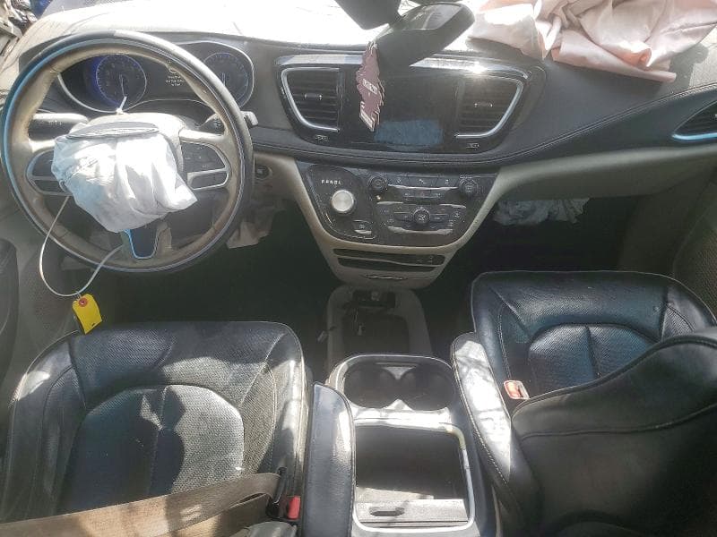 2019 CHRYSLER PACIFICA LIMITED 8