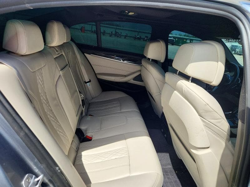 2018 BMW M550XI 10
