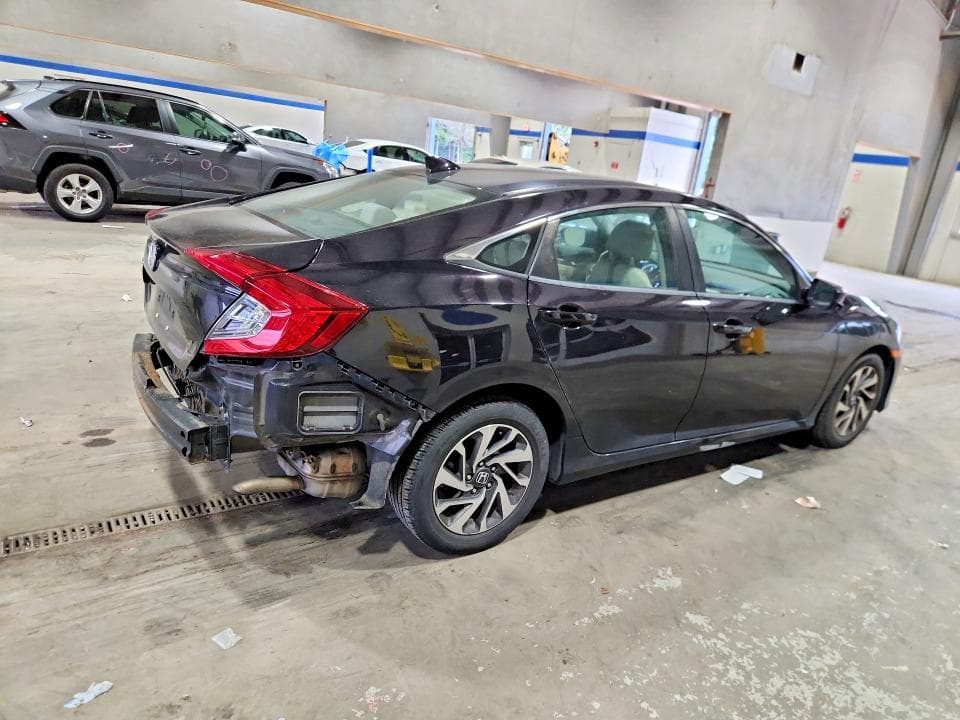 2018 HONDA CIVIC EX 3