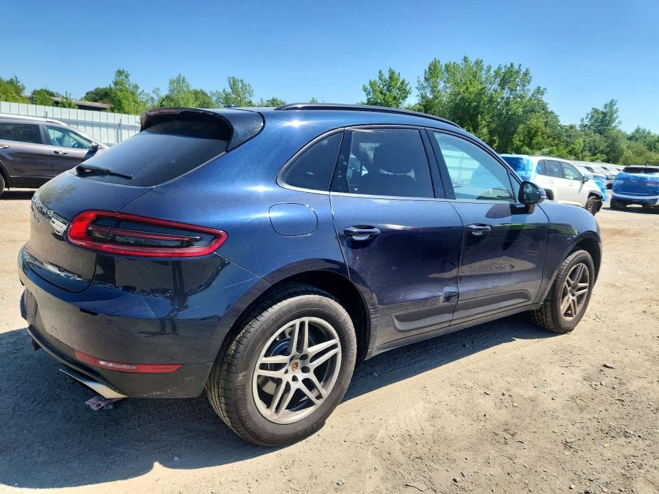 2018 PORSCHE MACAN 3