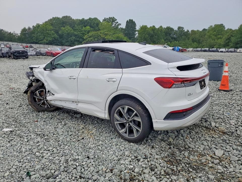 2022 AUDI Q4 E-TRON SPORTBACK PREMIUM PLUS 2