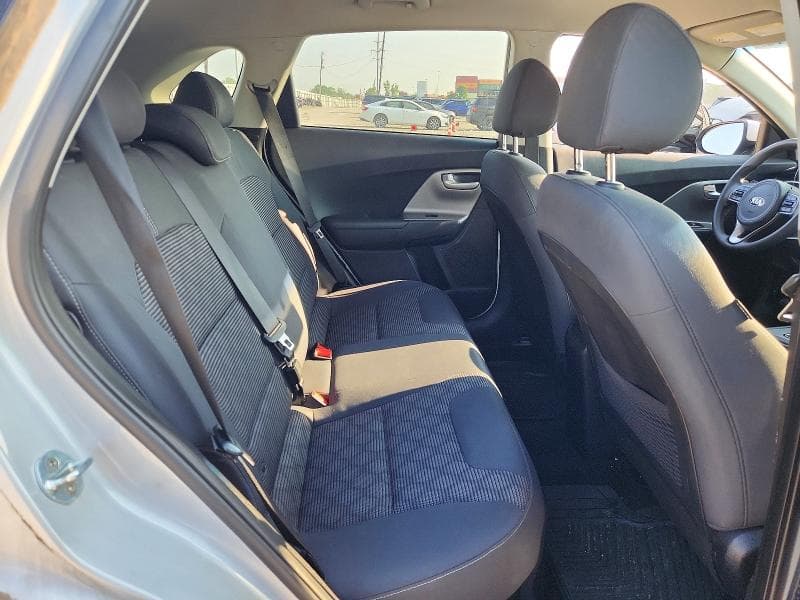 2021 KIA NIRO LX 11