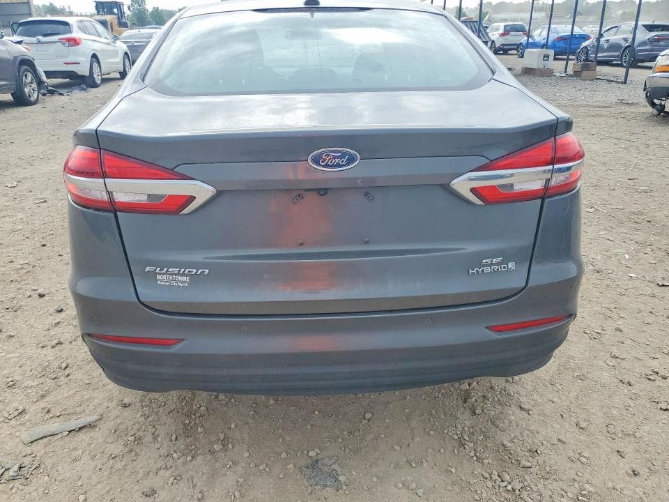 2019 FORD FUSION SE 6