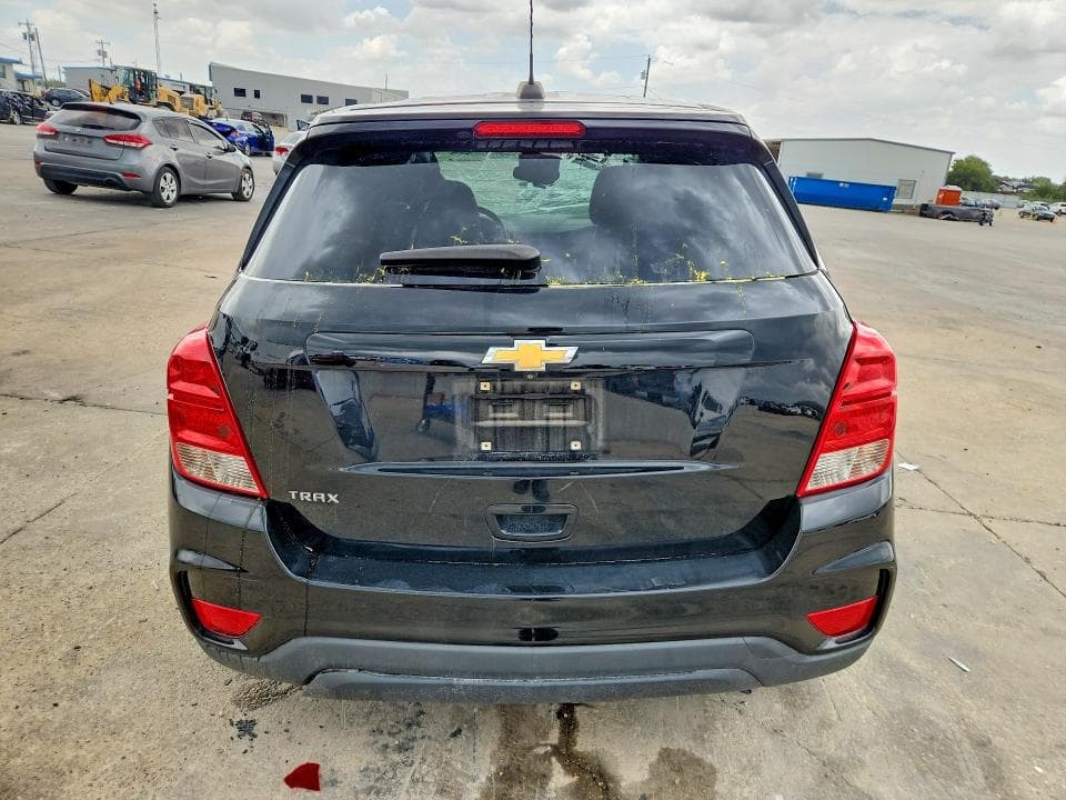2020 CHEVROLET TRAX LS 6