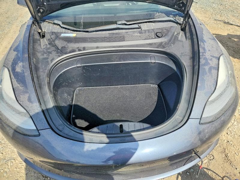 2018 TESLA MODEL 3 11