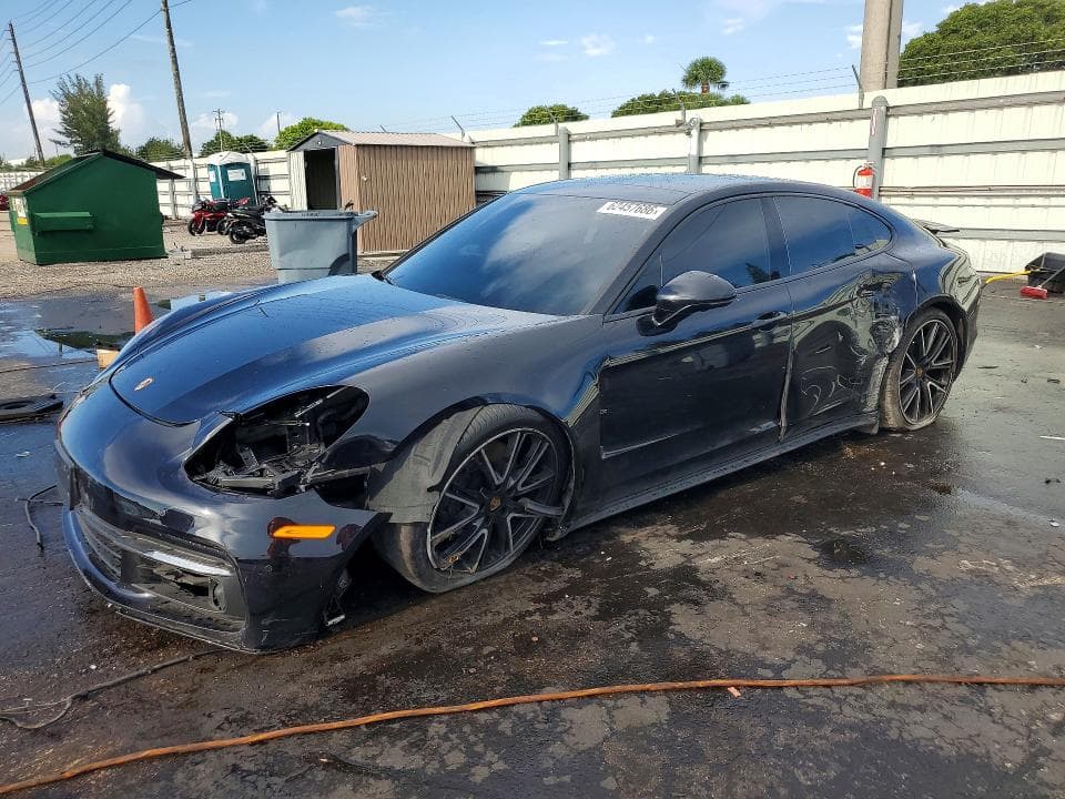 2018 PORSCHE PANAMERA 4S - 1