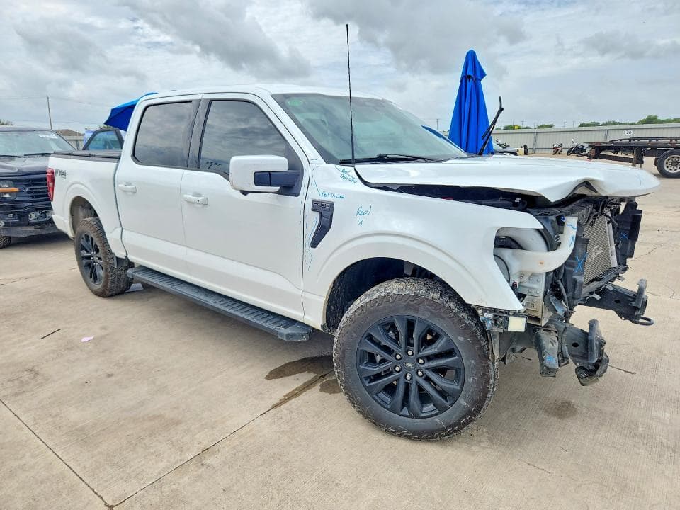 2025 FORD F150 LARIAT 4