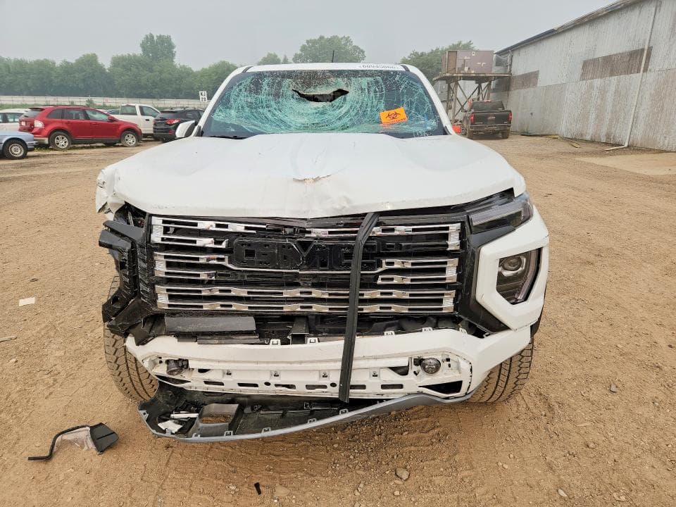 2024 GMC CANYON DENALI 5