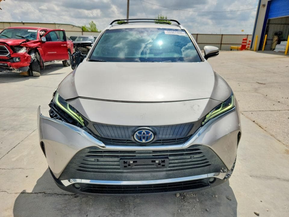 2021 TOYOTA VENZA XLE 5