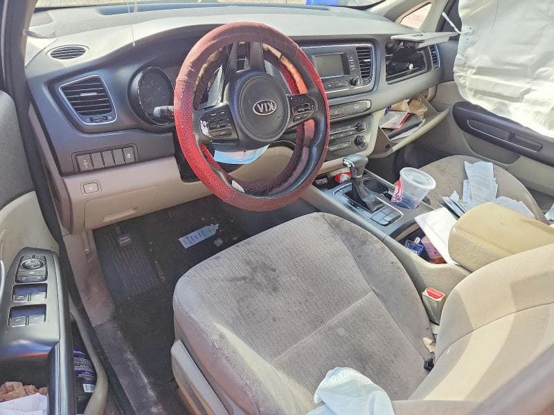 2017 KIA SEDONA L 8