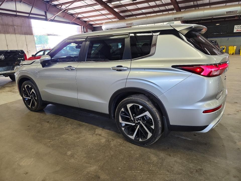2023 MITSUBISHI OUTLANDER SE 2