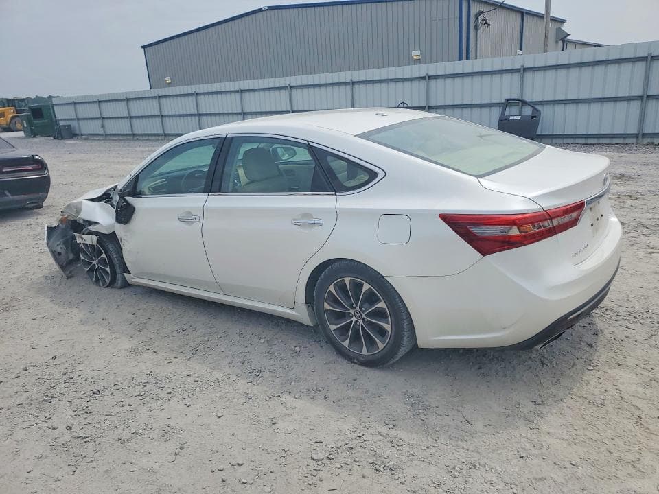2018 TOYOTA AVALON XLE 2